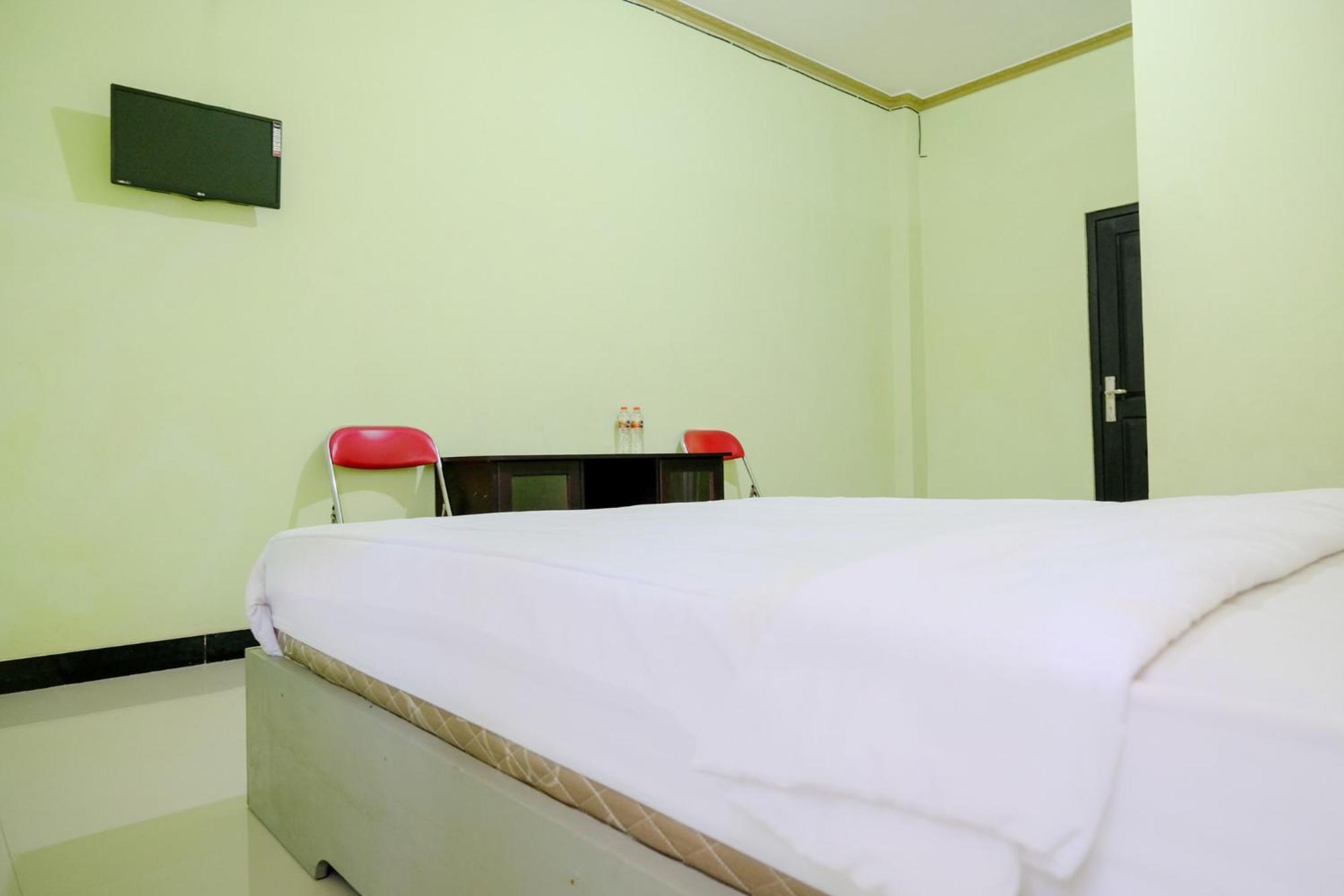 Oyo Life 2508 Alba Suites Homestay Syariah Tulungagung Extérieur photo