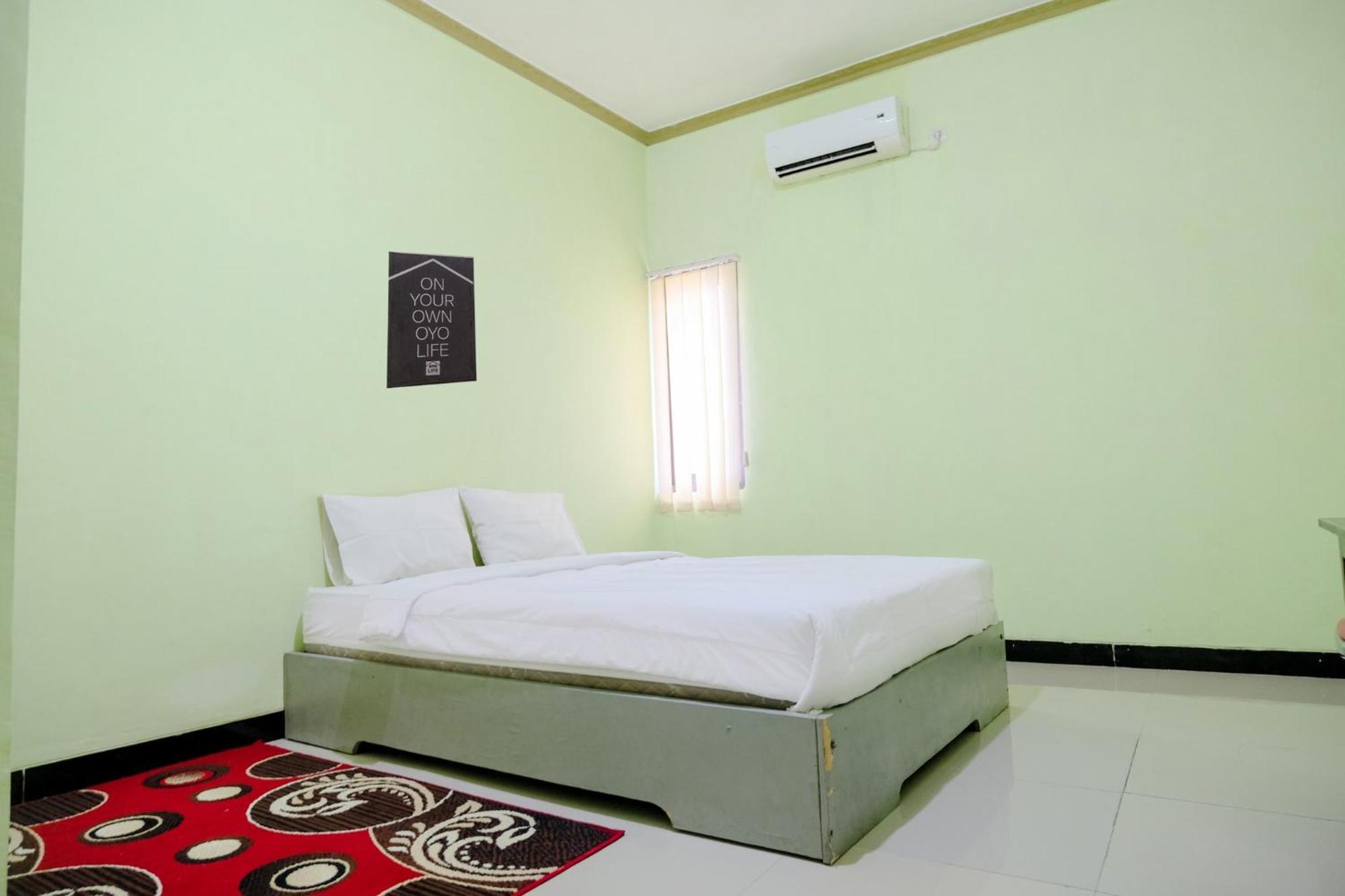 Oyo Life 2508 Alba Suites Homestay Syariah Tulungagung Extérieur photo